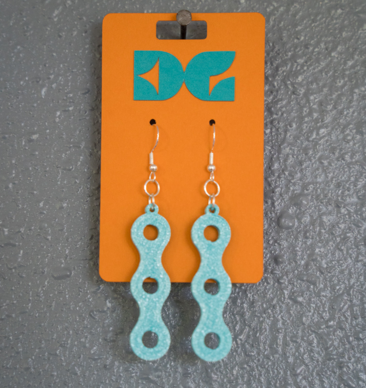 teal clean chain earrings